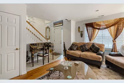 821 N Harlem Avenue, Oak Park, IL 60302 - Photo 5