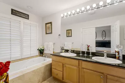 821 N Harlem Avenue, Oak Park, IL 60302 - Photo 19
