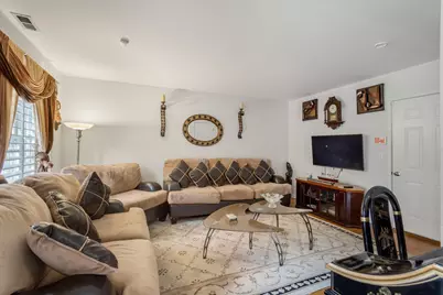 821 N Harlem Avenue, Oak Park, IL 60302 - Photo 3