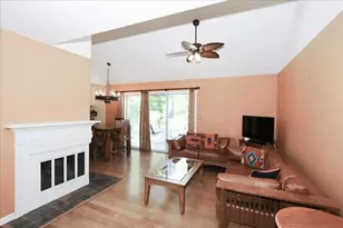 1540 N Broadmoor Ct, Palatine, IL 60067 - Photo 7