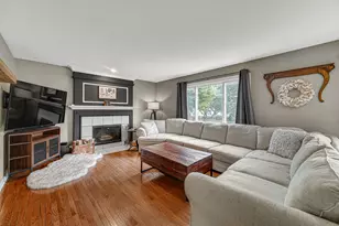 1121 Millcreek Ln, Algonquin, IL 60102 - Photo 7