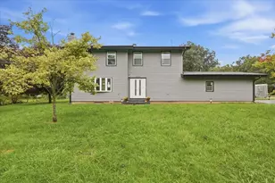 37860 N Metropolitan Ave, Beach Park, IL 60087 - Photo 1