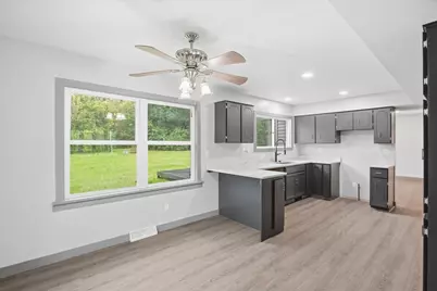 37860 N Metropolitan Avenue, Beach Park, IL 60087 - Photo 13