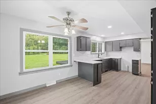 37860 N Metropolitan Ave, Beach Park, IL 60087 - Photo 13