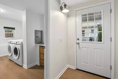 692 Cherry Avenue #B, Lake Forest, IL 60045 - Photo 17