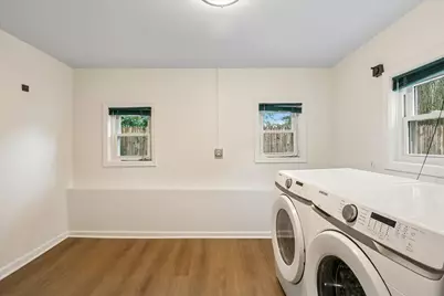 692 Cherry Avenue #B, Lake Forest, IL 60045 - Photo 19