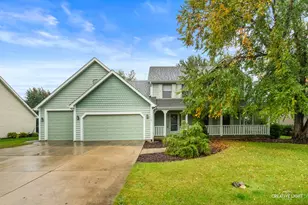 717 Queens Gate Cir, Sugar Grove, IL 60554 - Photo 1