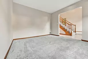 170 Salford Dr, Algonquin, IL 60102 - Photo 7