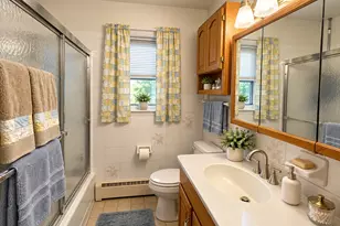 920 Parkview Ln, Des Plaines, IL 60016 - Photo 13