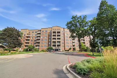 125 Lakeview Drive #207, Bloomingdale, IL 60108 - Photo 3