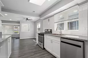 353 W 15th Pl, Chicago Heights, IL 60411 - Photo 7