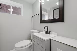 11025 S Avenue O, Chicago, IL 60617 - Photo 17