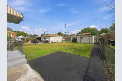 11025 S Avenue O, Chicago, IL 60617 - Photo 21