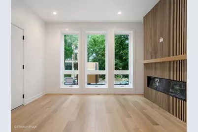 3721 N Kenmore Avenue #1, Chicago, IL 60613 - Photo 3