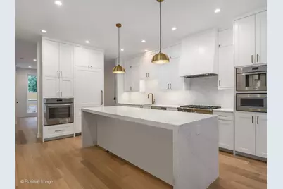 3721 N Kenmore Avenue #1, Chicago, IL 60613 - Photo 5