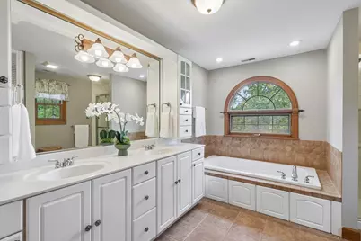 2203 Crystal Way, Crystal Lake, IL 60012 - Photo 25