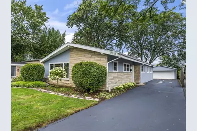 2612 Fontana Drive, Glenview, IL 60025 - Photo 1