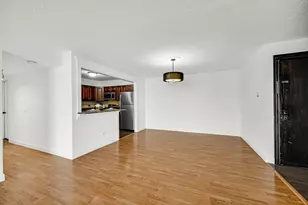 7347 W 79th Pl, Bridgeview, IL 60455 - Photo 3