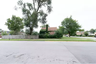 2030 S 17th Avenue, Broadview, IL 60155 - Photo 35