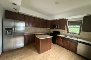 16W031 91st St, Burr Ridge, IL 60527 - Photo 11