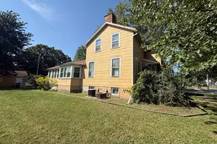 726 N Church St, Princeton, IL 61356 - Photo 3