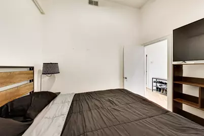 1400 N Milwaukee Avenue #305, Chicago, IL 60622 - Photo 23