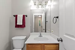 393 Lowell Dr, South Elgin, IL 60177 - Photo 11