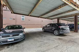 301A W Goethe St, Chicago, IL 60610 - Photo 19