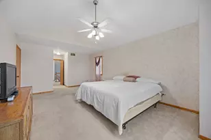2012 Clover Ln, Woodridge, IL 60517 - Photo 23