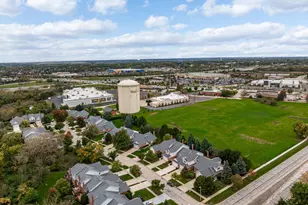 2012 Clover Ln, Woodridge, IL 60517 - Photo 45