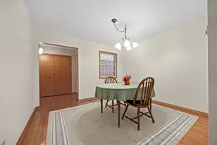 2012 Clover Ln, Woodridge, IL 60517 - Photo 17