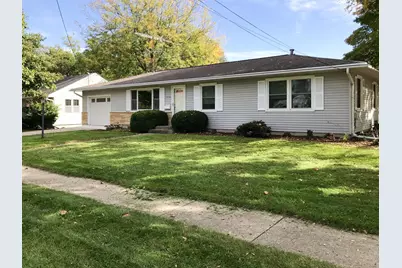 936 Somonauk Street, Sycamore, IL 60178 - Photo 1