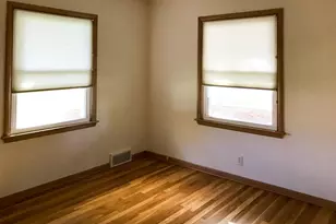 936 Somonauk St, Sycamore, IL 60178 - Photo 7