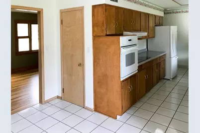 936 Somonauk Street, Sycamore, IL 60178 - Photo 5