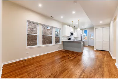 18 S Austin Boulevard #1, Oak Park, IL 60304 - Photo 3