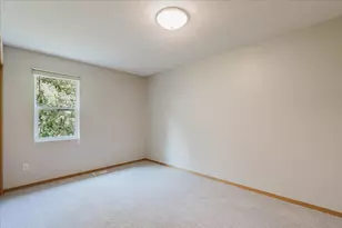 23 Fetzer Dr, Bloomington, IL 61704 - Photo 17