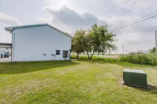 23 Fetzer Dr, Bloomington, IL 61704 - Photo 25