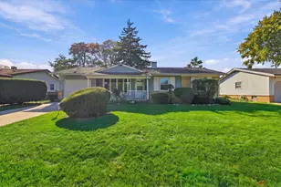 760 Crest Ave, Elk Grove Village, IL 60007 - Photo 1