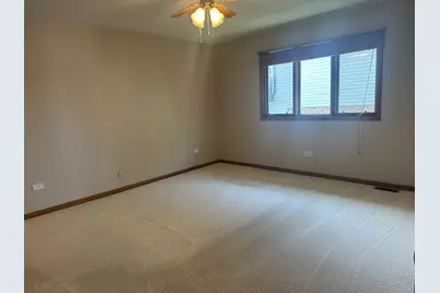 6828 Westview Drive, Oak Forest, IL 60452 - Photo 5