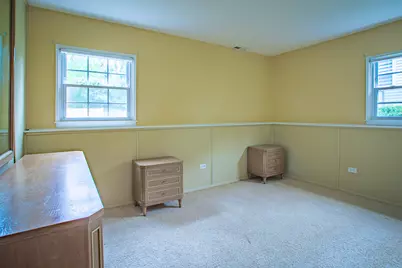 1379 Cumberland Circle W, Elk Grove Village, IL 60007 - Photo 9