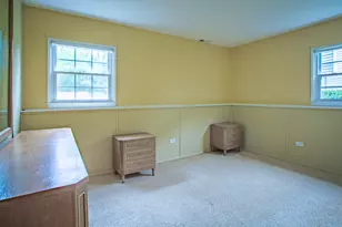 1379 Cumberland Cir W, Elk Grove Village, IL 60007 - Photo 9