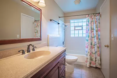 1379 Cumberland Circle W, Elk Grove Village, IL 60007 - Photo 11