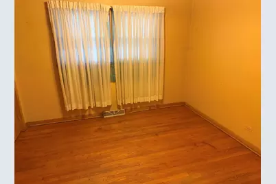 8325 S Karlov Avenue, Chicago, IL 60652 - Photo 9