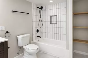 18 S Austin Blvd, Oak Park, IL 60304 - Photo 7