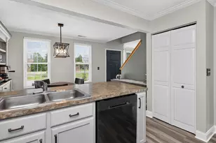 224 Presidential Blvd, Oswego, IL 60543 - Photo 9