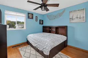 224 Presidential Blvd, Oswego, IL 60543 - Photo 15