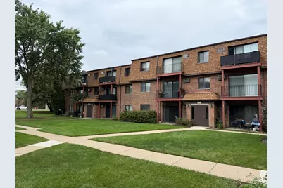 495 McHenry Road #1B, Wheeling, IL 60090 - Photo 1