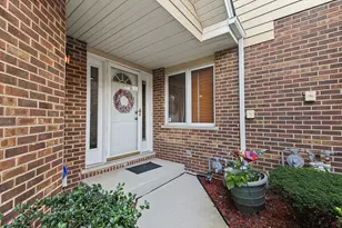 19418 Cranfield Ln, Tinley Park, IL 60487 - Photo 3