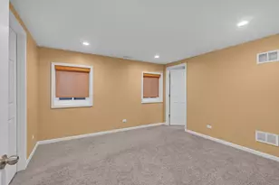 2026 N Windham Ct, Arlington Heights, IL 60004 - Photo 27
