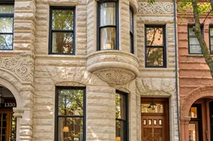 1318 N Astor St, Chicago, IL 60610 - Photo 1